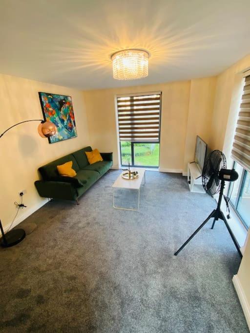 Beautiful And Modern 2 Bedroom Flat In Colindale 에지웨어 외부 사진